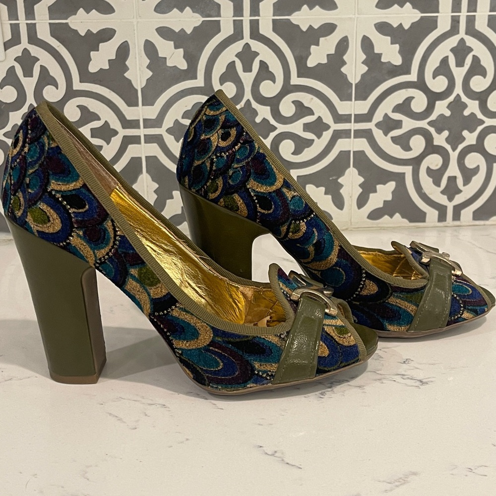 Vintage Naughty Monkey Paris Stroll Size 7 1/2